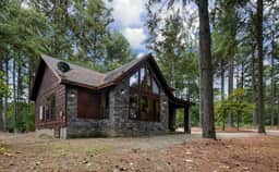 Greystone Lodge - Image 2