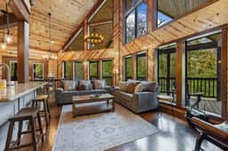 Honey Hole Haven - Image 4