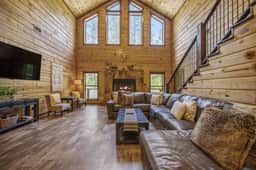 Maple Leaf Lodge - Image 2