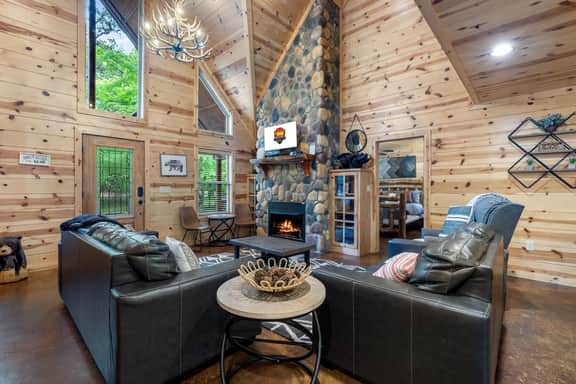 Hi Bear Nation Lodge - Image 4