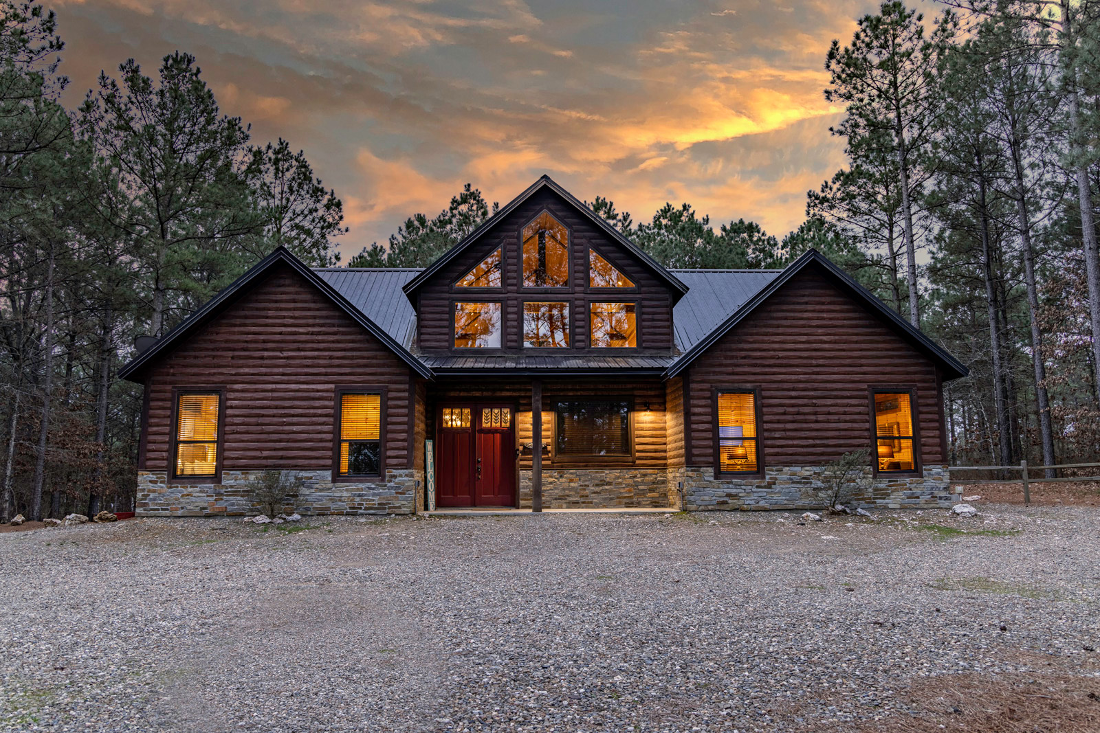 About Us - Cabin Rental Companies in Broken Bow OK | Beavers Bend