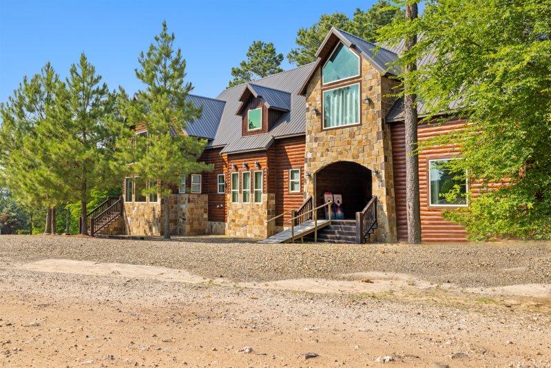 5, 6, 7, and 8 Bedroom Cabins in Broken Bow OK - Large Cabins in Broken